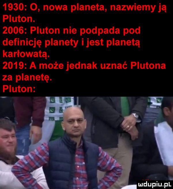 nowa planeta nazwiemy ją pluton.      pluton nie podpada pod definicję planety ijest planetą karłowatą.      a może jednak uznać plutona za planetę. pluton i