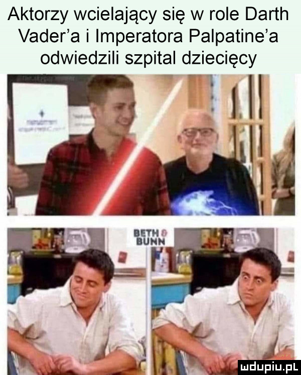 aktorzy wcielający się w role darth vader a i imperatora palpatine a odwiedzili szpital dziecięcy