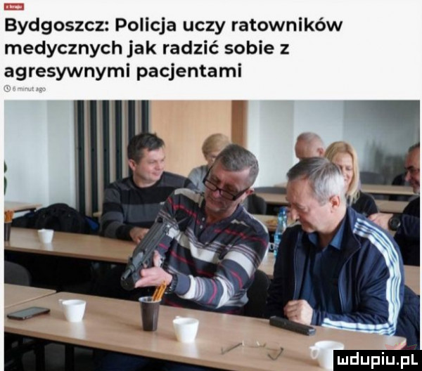 bydgoszcz policja uczy ratowników medycznych jak radzić sobie z agresywnymi pacjentami