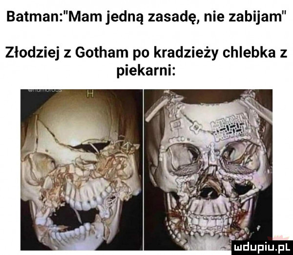 batman mam jedną zasadę nie zabijam złodziej z gotham po kradzieży chlebka z piekarni