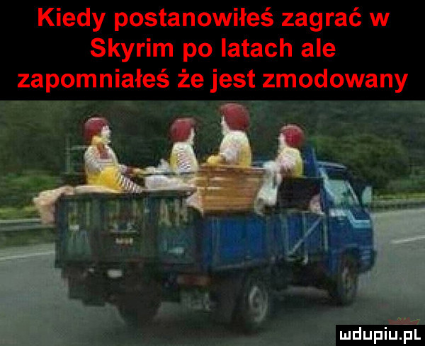 kiedy postanowiłeś zagrać w skyrim po latach ale zapomniałeś że jest zmodowany