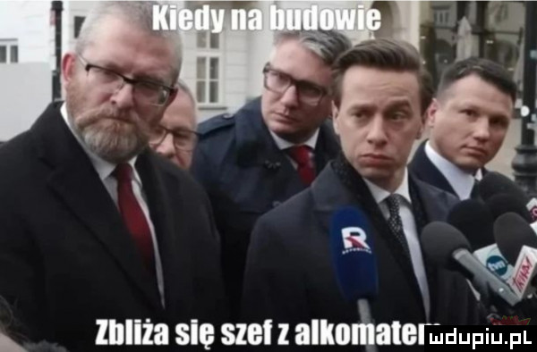 zniża się sie   allodlaleﬁﬁdupium