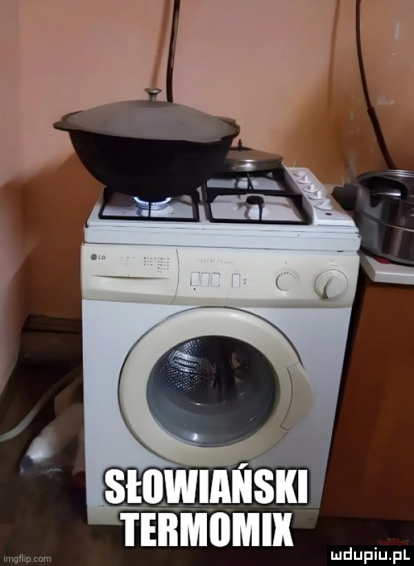 stuwmńslu mmm