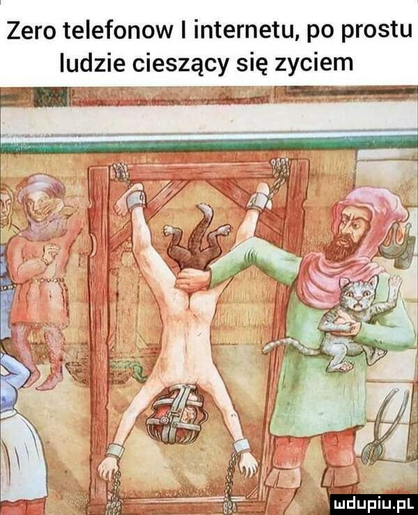 zero telefonow i internetu po prestu ludzie cieszący się zyciem