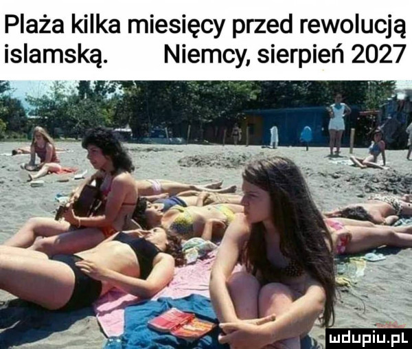 plaża kilka miesięcy przed rewolucją islamską. niemcy sierpień