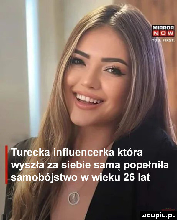 uręćka influencerka która śżła ża siebie samą popełniła qbójstwo w wieku    lat