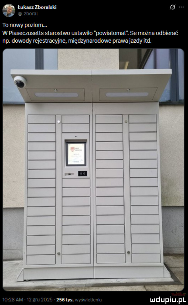 łukasz thalski to nowy poziom. w piaseczusetts starostwa ustawiło powiatomat. można odbierać np dowody rejestracyjne międzynarodowe prawajazdy ind