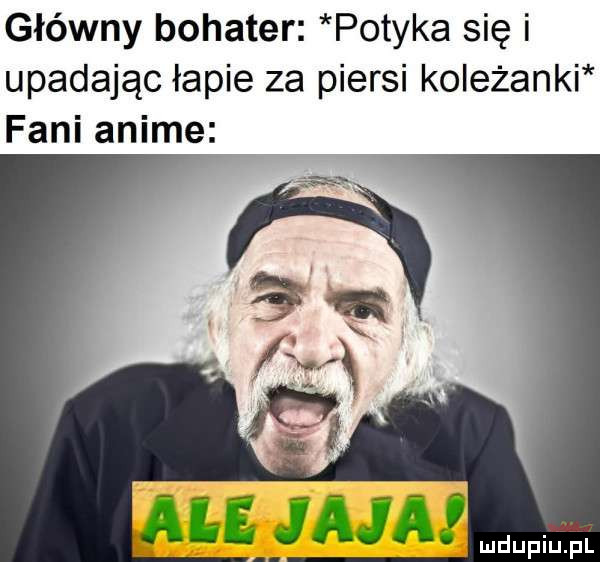 główny bohater potyka się i upadając łapie za piersi koleżanki fani anime v