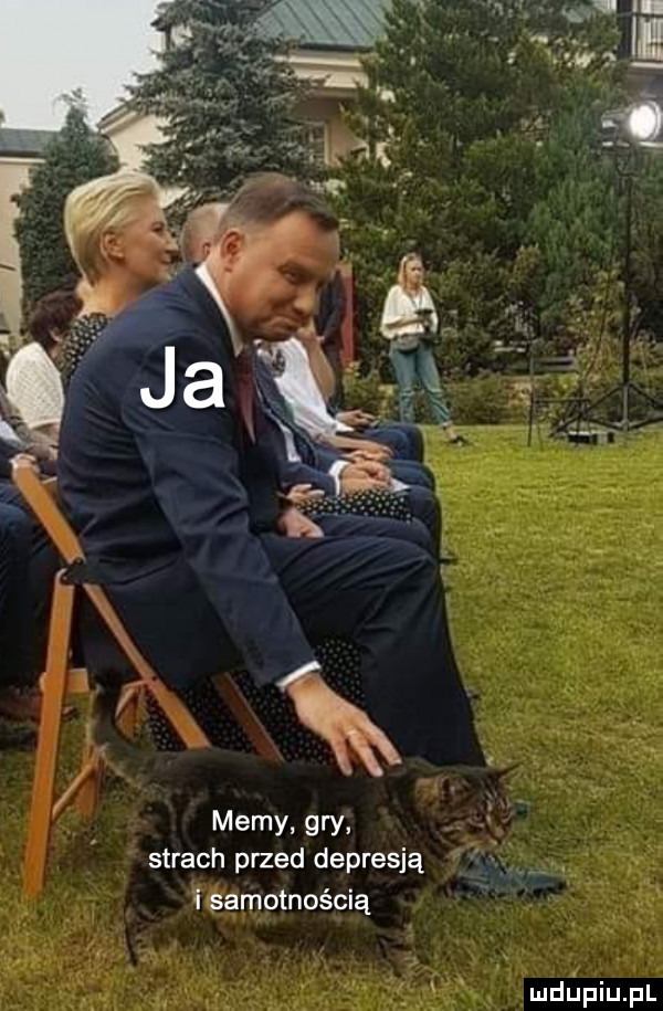 memy gry strach przed depresją i samotnością