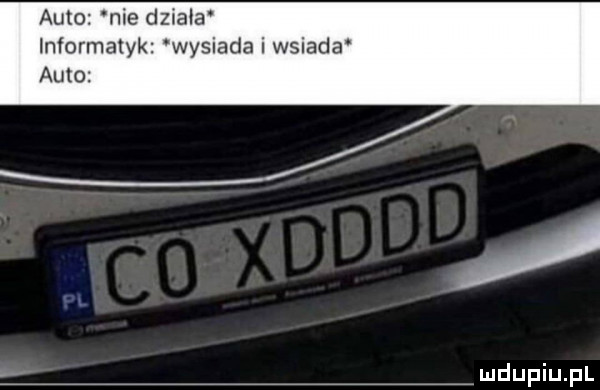 auto nie działa informatyk wysiada i wsiada auto